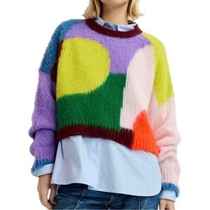 ESSENTIEL ANTWERP Cropped Sweater with Abstract Design🌸